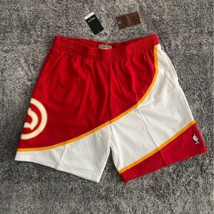 Men’s Mitchell & Ness Atlanta Hawks Shorts, Swingman 86, NWT